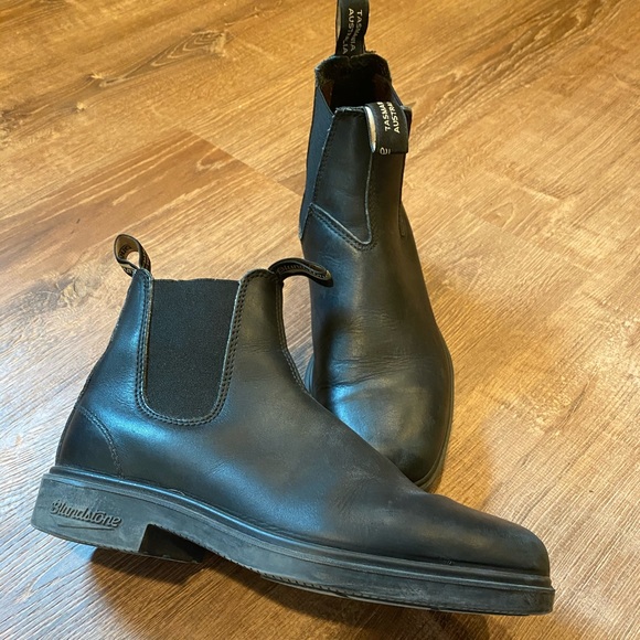 blundstone dress series chelsea boot
